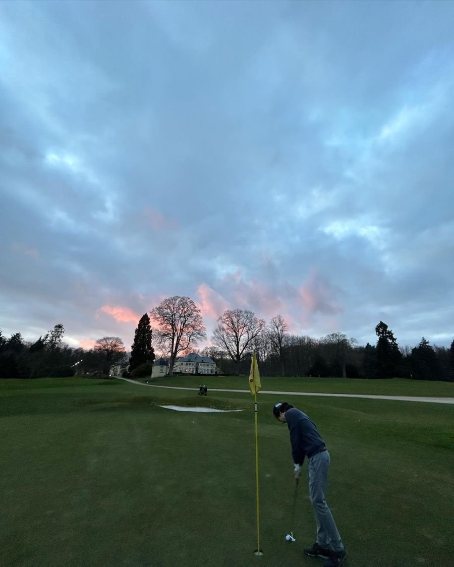 Aymeric y Nicolas, los sobrinos del rey Felipe de Bélgica que son gemelos y aficionados al golf