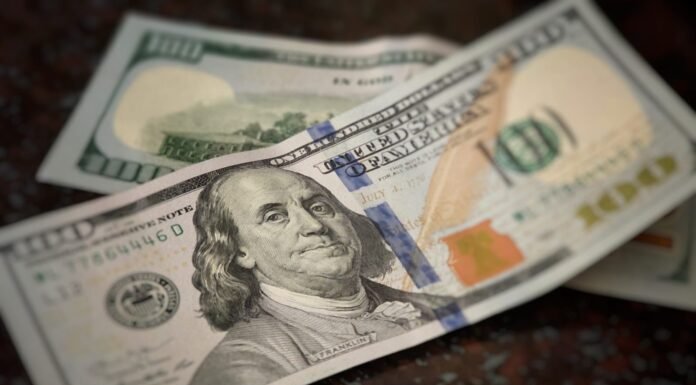 Nuevo récord: A cuánto subió el dolar blue este martes en Carlos Paz
