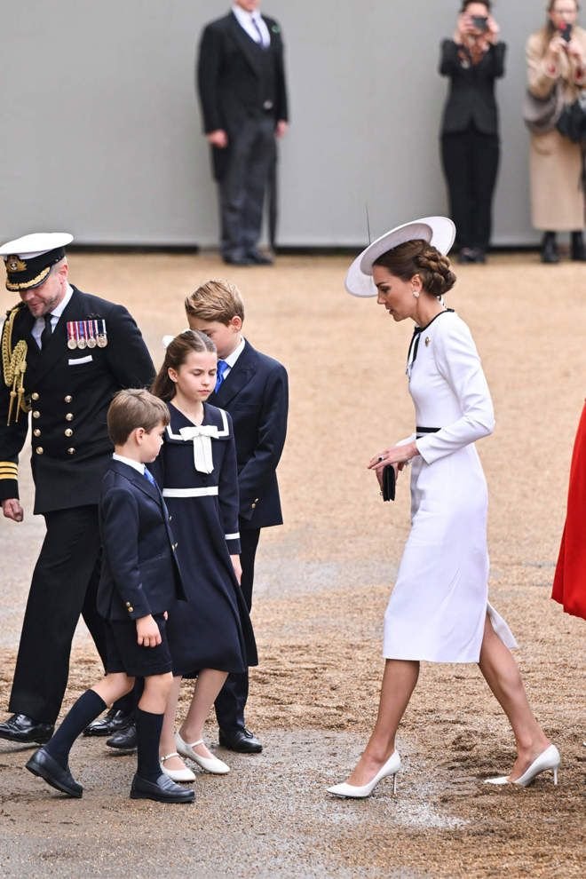 Kate Middleton y sus hijos en el cumpleaños de su abuelo