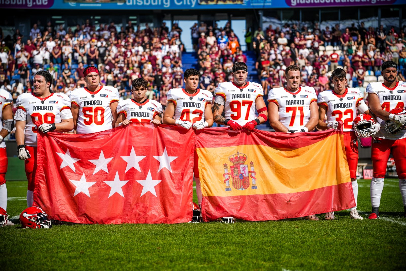 El equipo de Madrid Bravos antes de comenzar un partido
