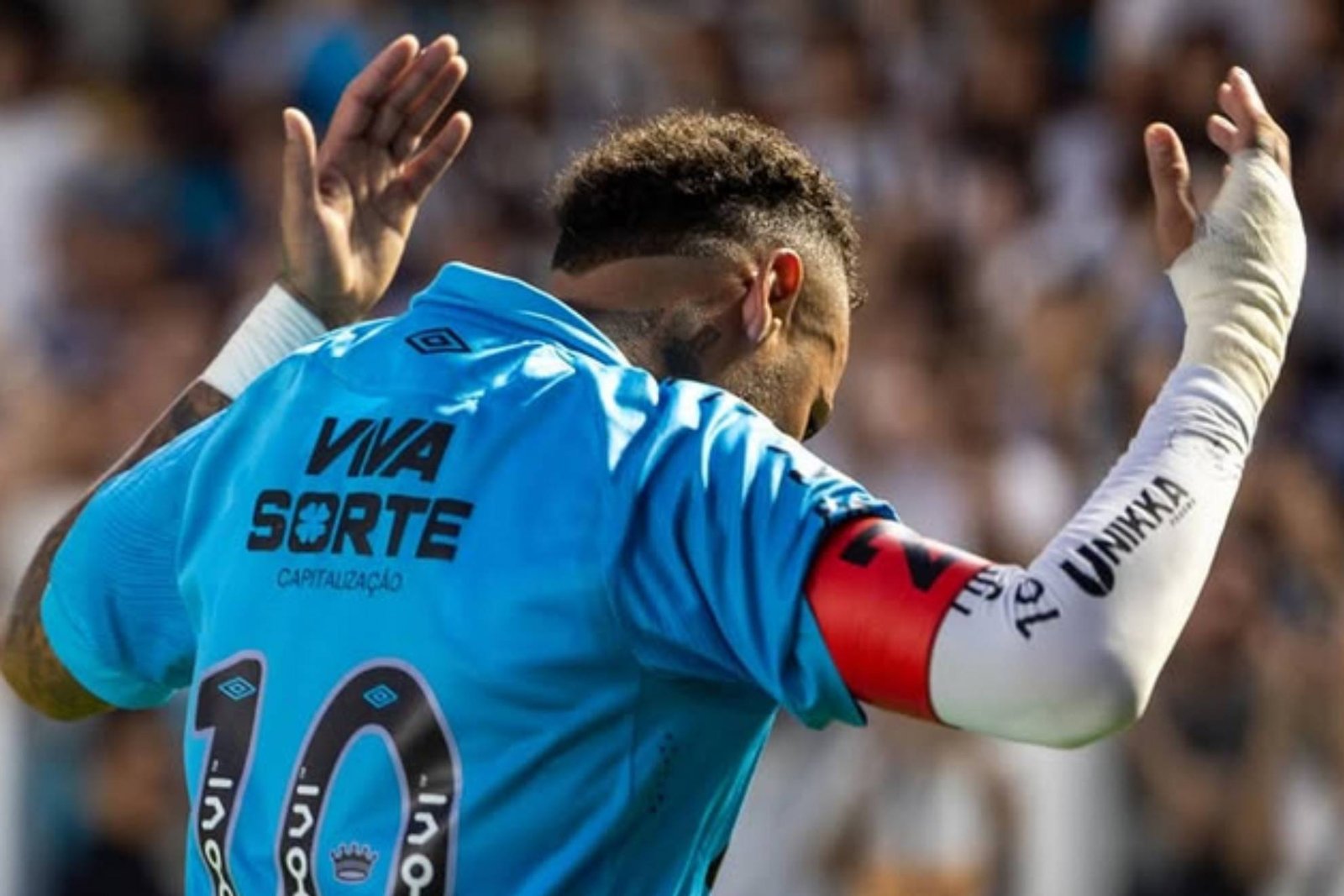 Neymar, tras su expulsión: "Hay malos árbitros, p*** que parió. Por favor, no me castiguen más"