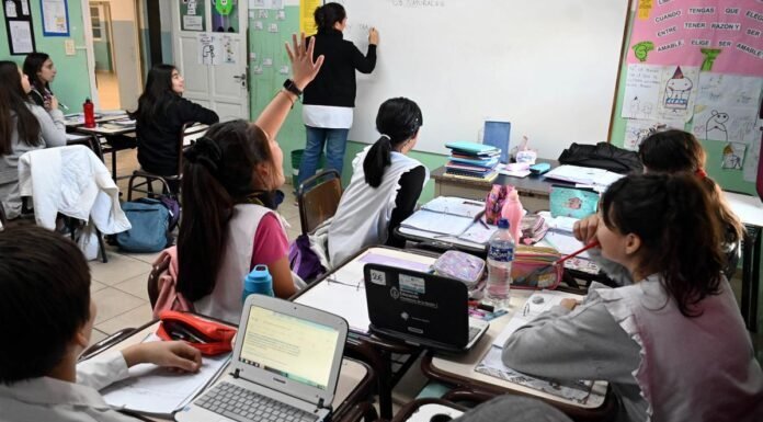 Lanzan «Andamios» en Tanti: un nuevo programa de apoyo escolar y acompañamiento para estudiantes