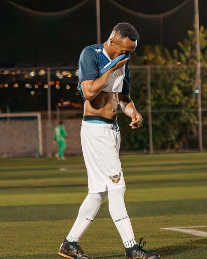 Un futbolista que jugó un Mundial se salvó de ser linchado tras ser detenido en un atraco: Christian 'El Diablito' Lara