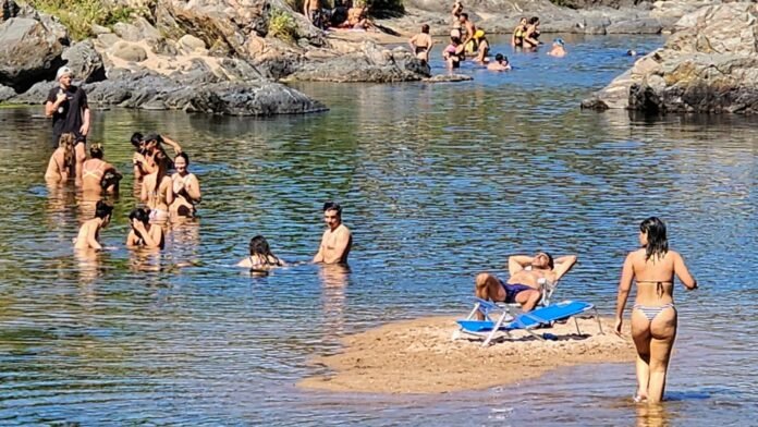 Calorón: Sensación térmica cercana a los 40° en Carlos Paz y Punilla